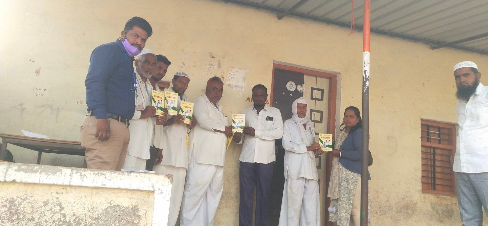 आरोग्य तपासणी व फॅमिली हेल्थ कार्ड शिबीर फोटो 48